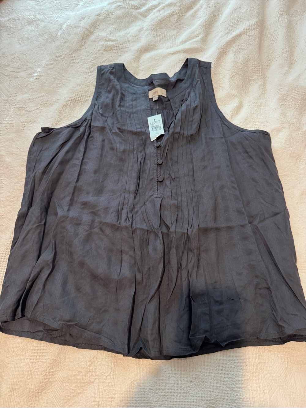 LOFT Black Sleeveless Pintuck Camisole Top
